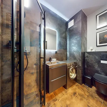 Teddy Redutowa Air-conditioning Parking *