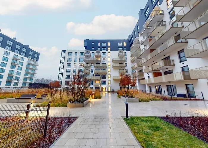 Teddy Redutowa Air-conditioning Parking *